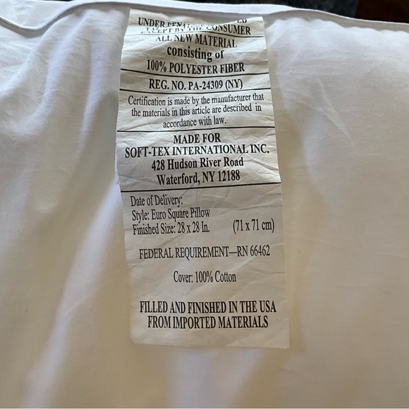 Set of 2 Bloomingdale’s down alternative inserts !!Considering offers!! - Picture 6 of 6